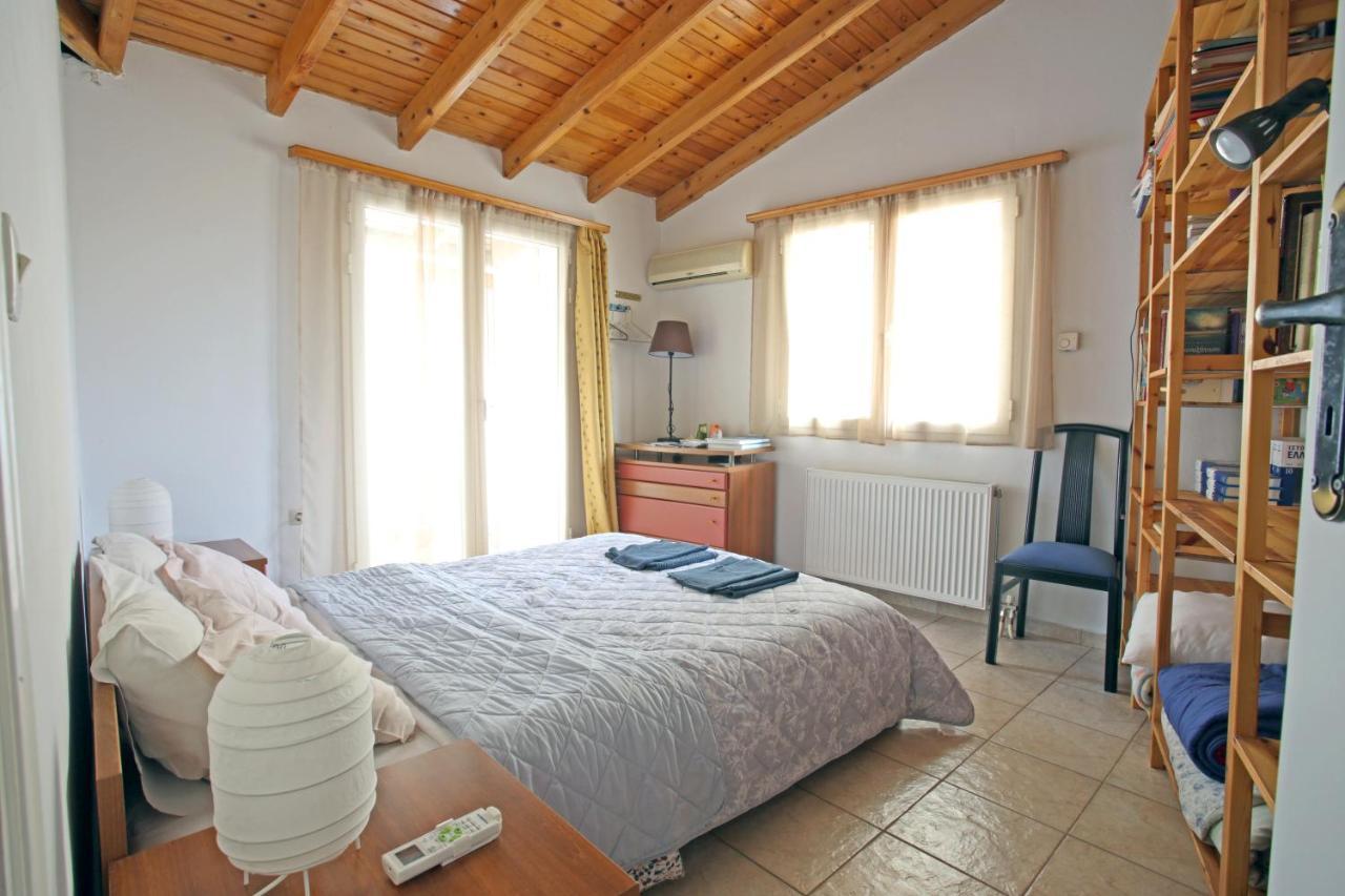 House Near The Athens Airport, Spata. Екстер'єр фото