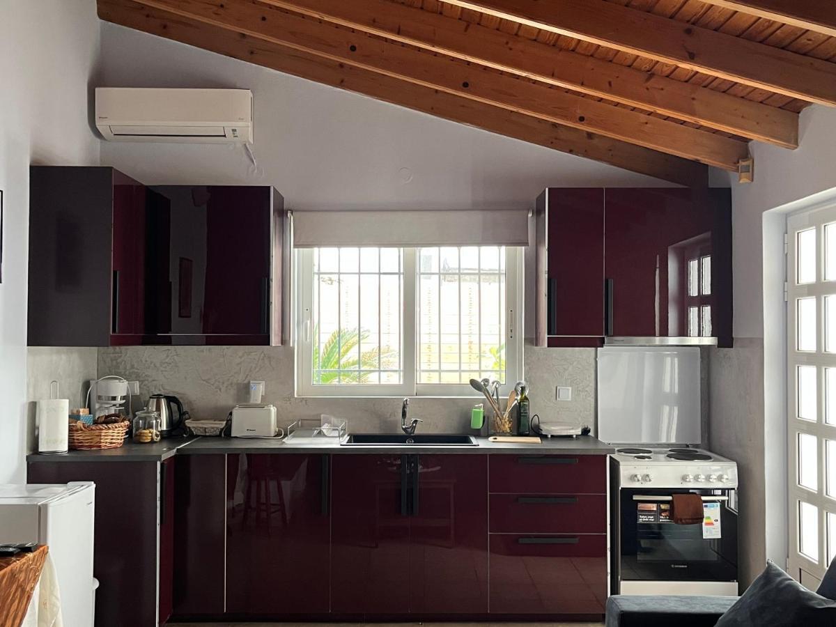 House Near The Athens Airport, Spata. Екстер'єр фото