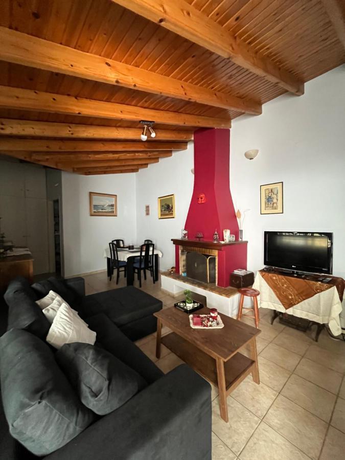 House Near The Athens Airport, Spata. Екстер'єр фото