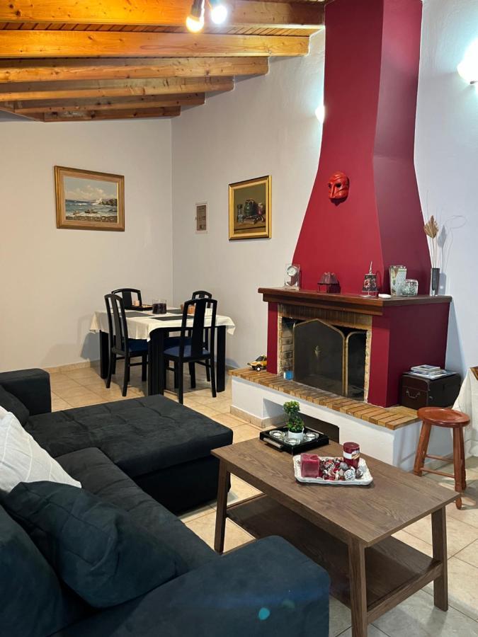 House Near The Athens Airport, Spata. Екстер'єр фото